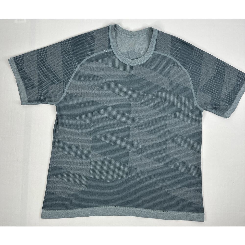 Lululemon Metal Vent Tech T-Shirt Men’s Large Blue Athletic Activewear Small